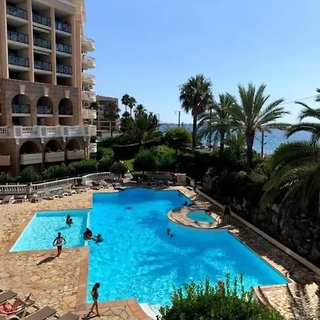 Appartement Magnifique Vue Parking Piscine Climatise *